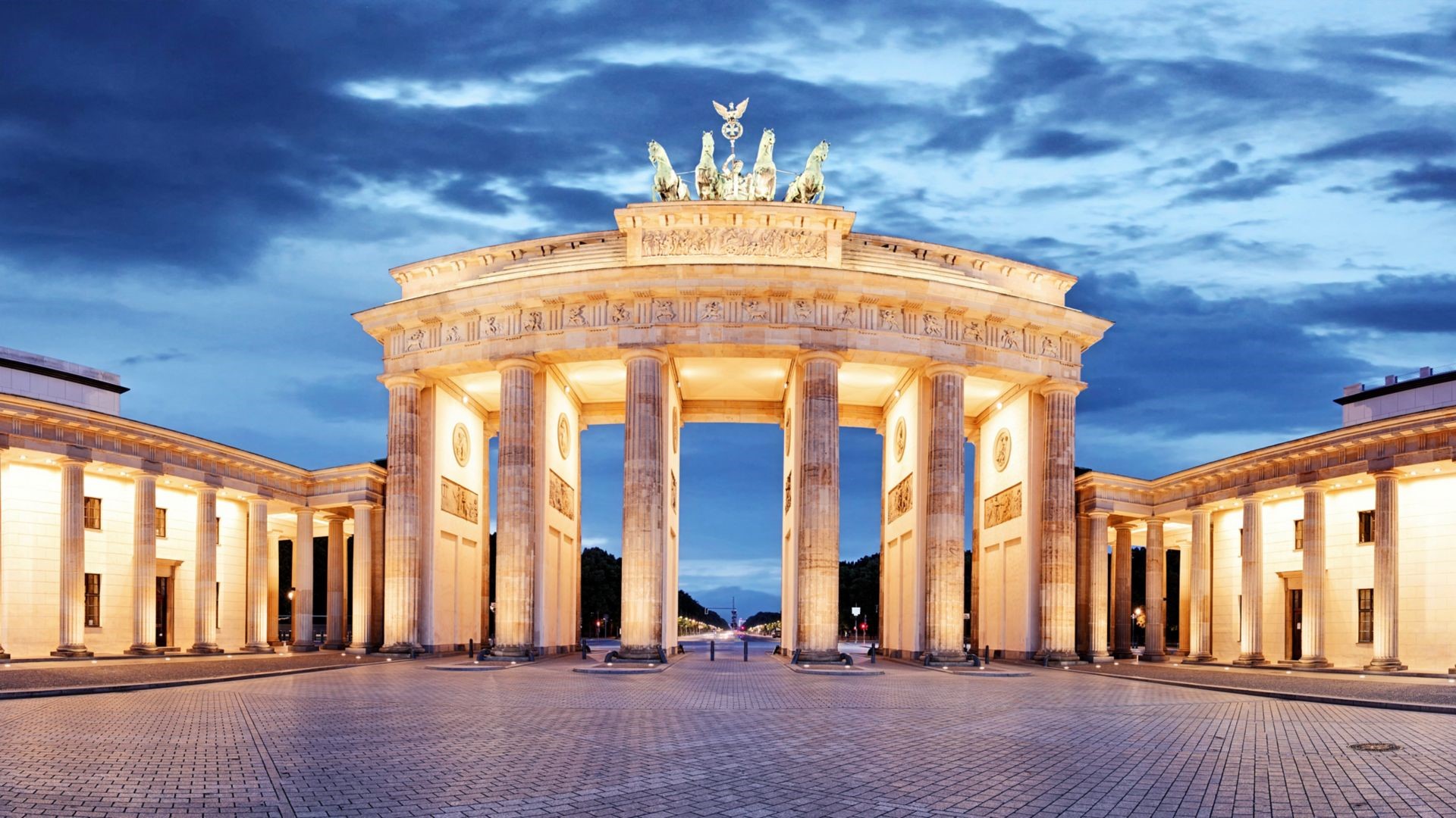 20150820_berlin-brandenburg-gate_16-9.jpg